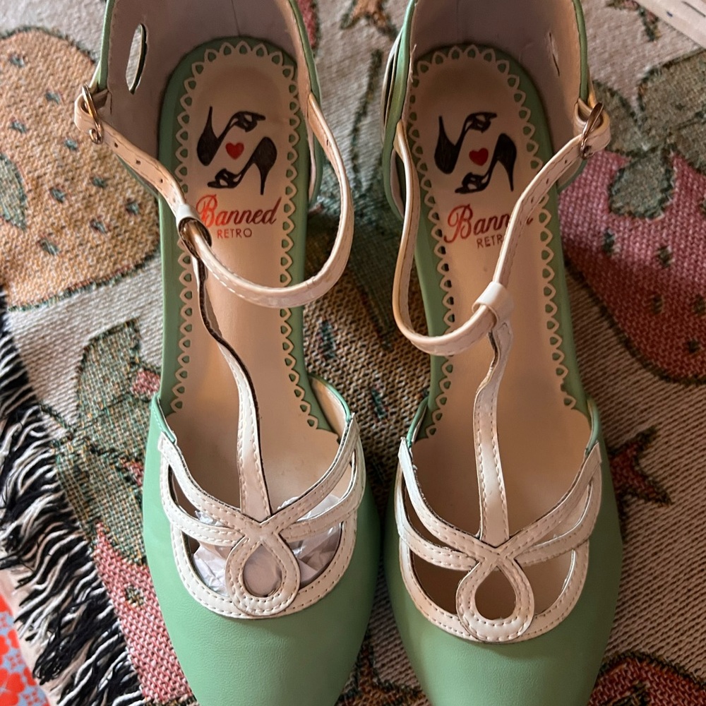 Banned Retro | Mint and White Heels
